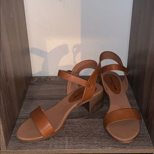 Size 11 Women’s Heals